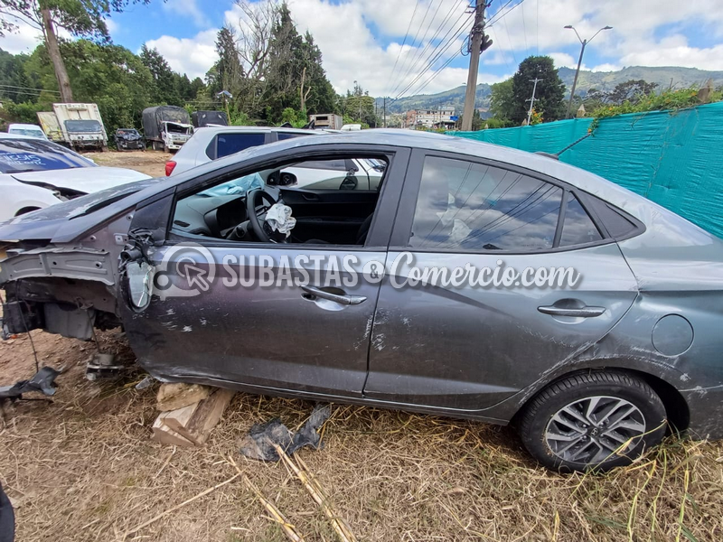 Salvamento Hyundai  hb20s accent advance at  - 2024 - 812 - Caldas